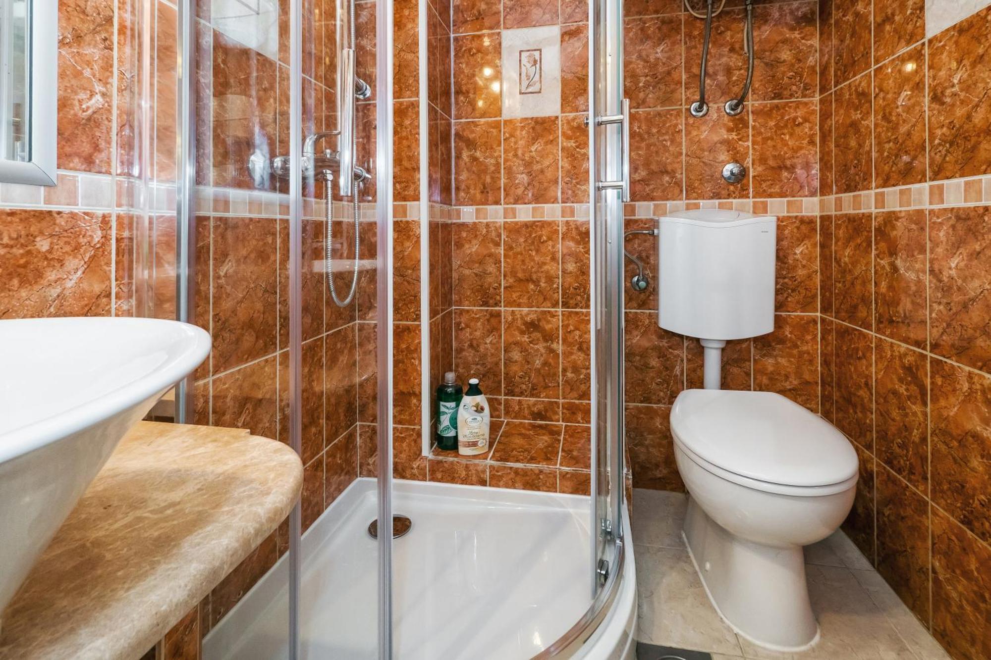 Relaxing 2Bd Apartment, Ground Floor - Walk To Old Town Split Exterior foto